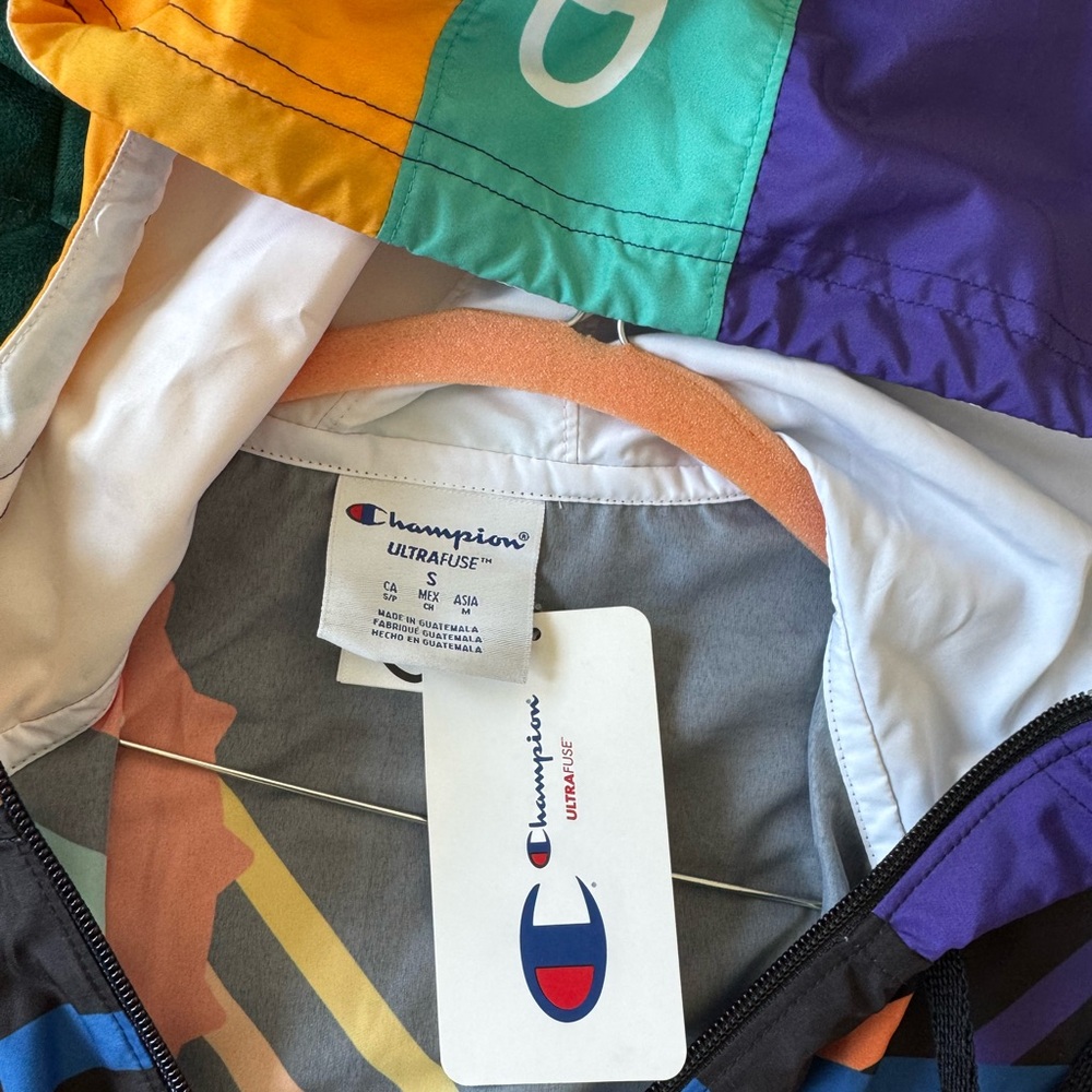 Champion x Coca-Cola Script Anorak Jacket - Picture 4 of 9